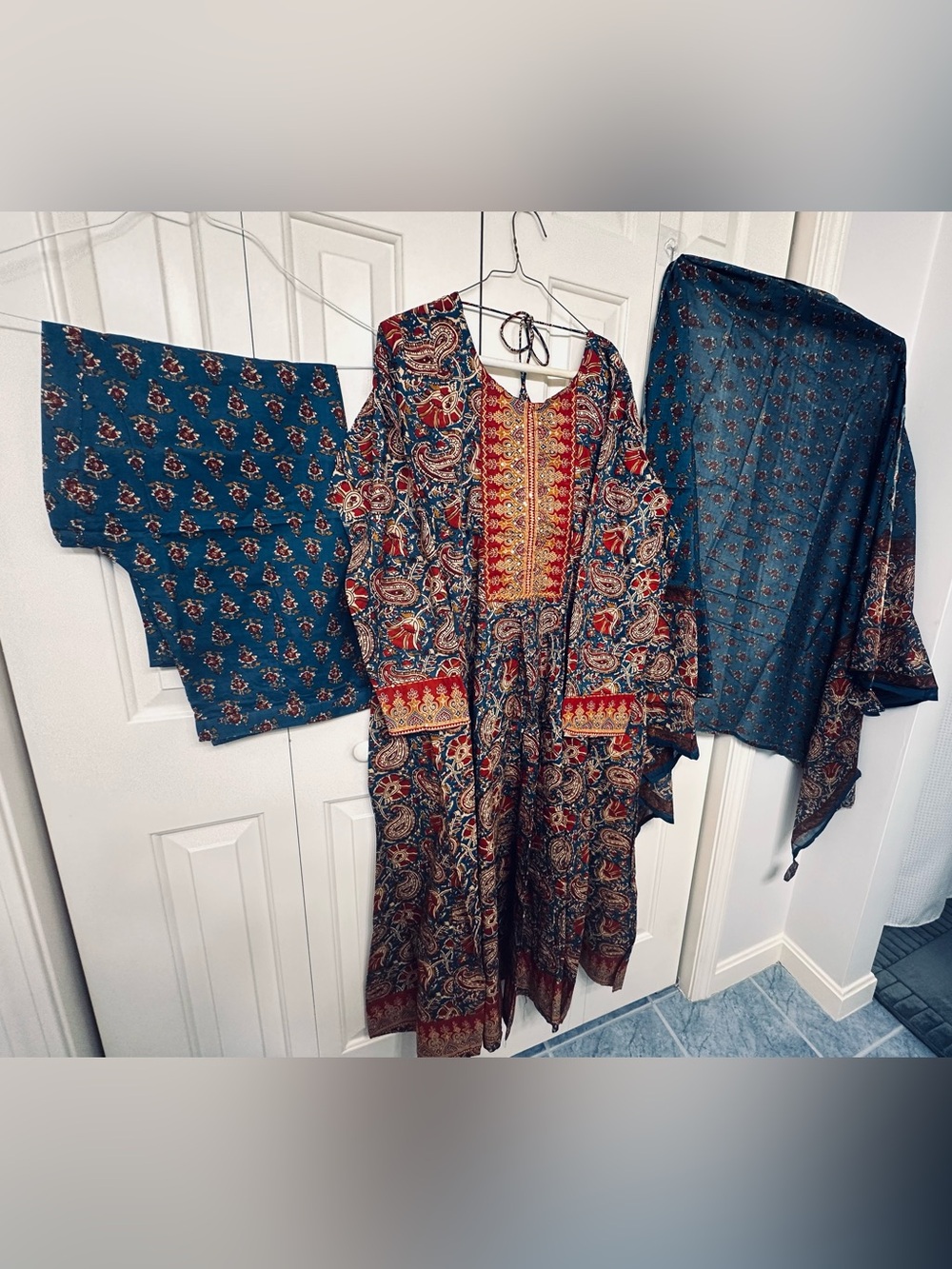 Bohemian Paisley Blue & Red Anarkali Set with dupatta in size 23”